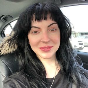 Meet your Posher, Evelyn